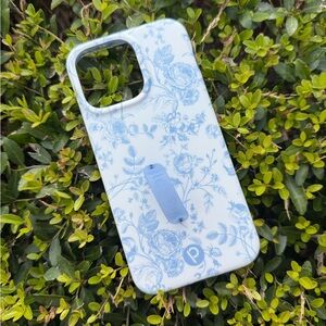 iPhone 15 Pro Max Loopy Case